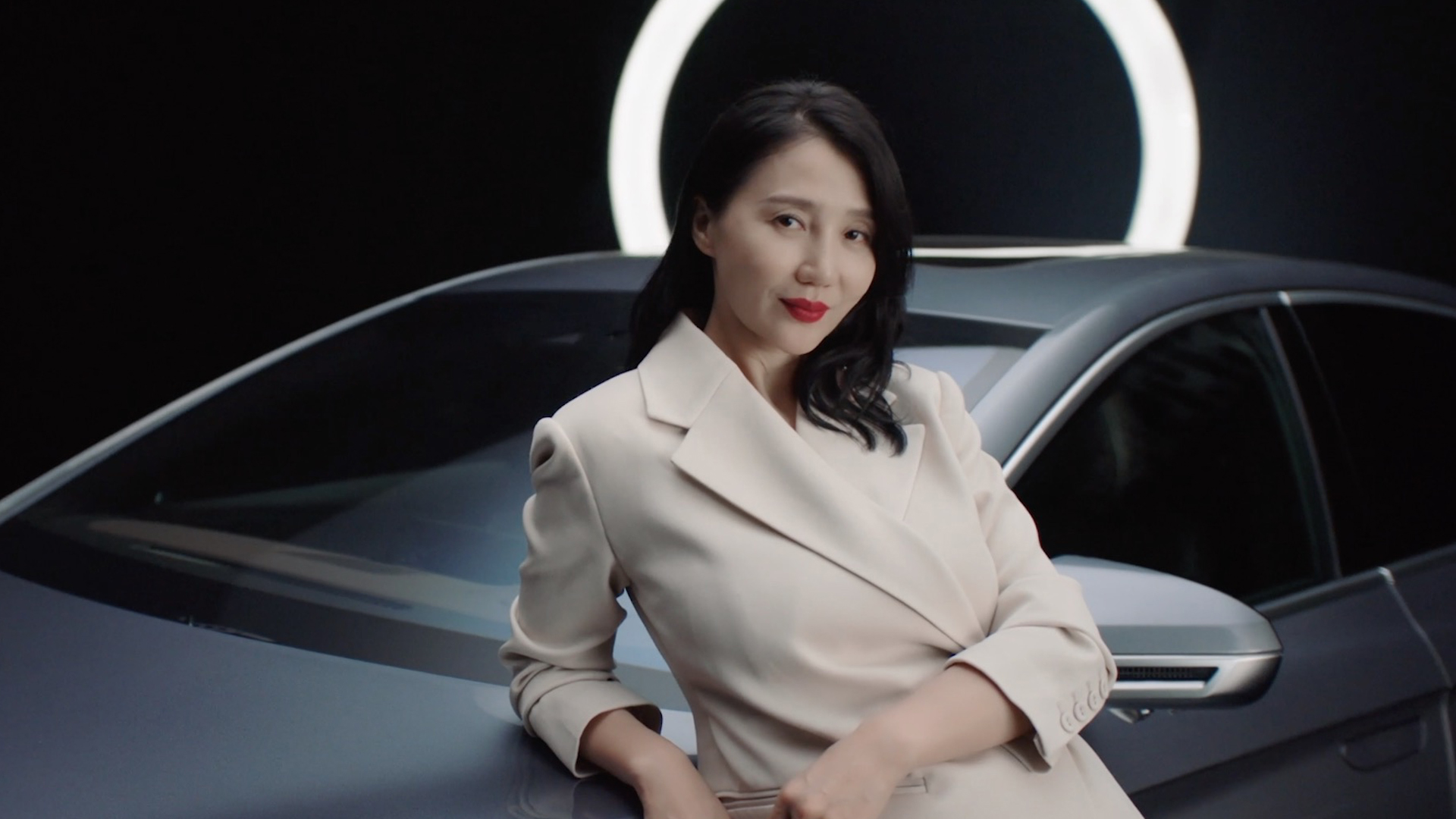 阿朵 | AG真人木兰荟首位女性挚友，新民族音乐人